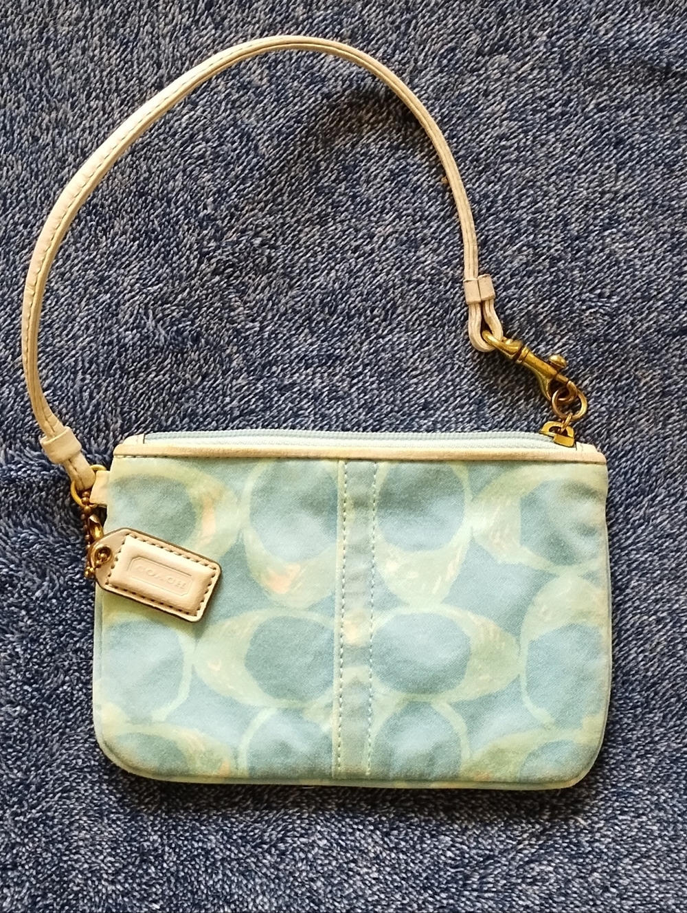 Coach Wristlet With Hangtag